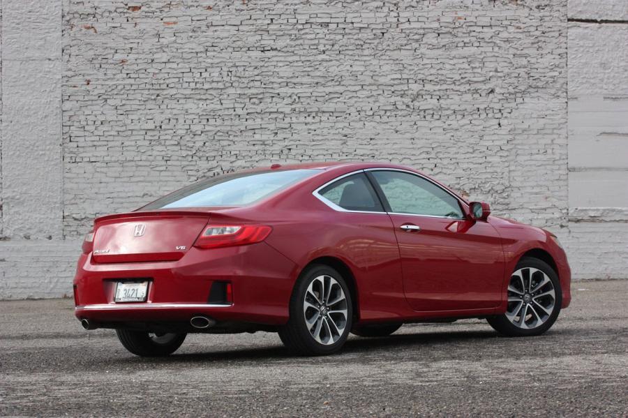  Honda Accord V6 Coupe 2013 года  (фото 18 из 19)